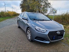 Bild des Angebotes Hyundai i40 Kombi blue 1.6 Classic