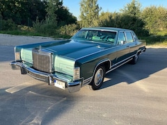 Bild des Angebotes Lincoln Continental Town Car 4dr Limousine