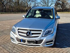 Bild des Angebotes Mercedes-Benz GLK 350 4Matic / 8-Fach bereift / Standheizung / Kamara