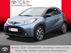 Bild des Angebotes Toyota Aygo X Team D 1.0 Kamera*Klima*LM*SHZ*