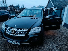 Bild des Angebotes Mercedes-Benz 320 Foarte îngrijit, trapă panoramică, 10 din 10.