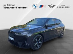 Bild des Angebotes BMW iX xDrive40 Sportpaket/Laser/SkyLounge/Driving+/Parki