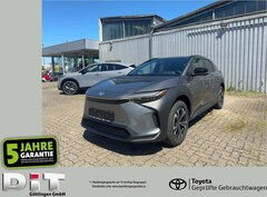 Bild des Angebotes Toyota bZ4X FWD SpurH el.Heck LED KeyLess PDC ACC KAM