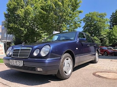 Bild des Angebotes Mercedes-Benz E 230 ELEGANCE+++TOP ANGEBOT+++