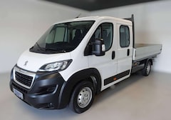 Bild des Angebotes Peugeot Boxer 435 L4 BlueHDi 140 AHK Klima 7 Sitz Pritsche TÜV Neu