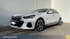 Bild des Angebotes BMW i5 xDrive40 Lim M Sport,AHK,Autobahnass.B&W