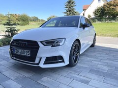 Bild des Angebotes Audi S3 2.0 TFSI 4/5 Türer Sportback Matrix ACC Navi DSG