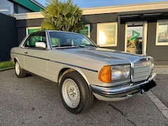 Bild des Angebotes Mercedes-Benz 230 CE W123 COUPE H-ZULASSUNG