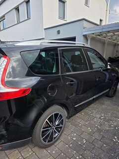 Bild des Angebotes Renault Grand Scenic dCi 130 FAP Bose Edition