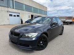 Bild des Angebotes BMW 318 i*KLIMA*SHZ*Bremsen Neu* Tüv 02/27*