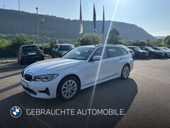 Bild des Angebotes BMW 318 d A Advantage DAB LED WLAN Pano.Dach Shz PDC