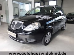 Bild des Angebotes Lancia Ypsilon 1.2 8V Argento Klima EFH ALU