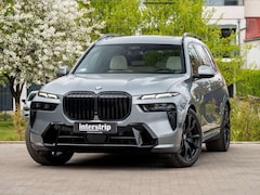 Bild des Angebotes BMW X7 40d M SPORT.LUFTFE.SOFTCL.PANO..5/100.2STÜCK