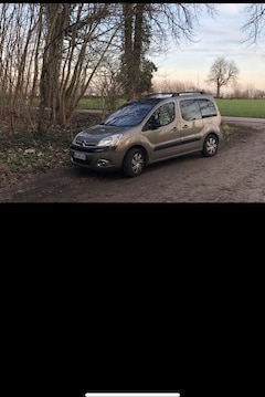 Bild des Angebotes Citroen Berlingo e-HDi 90 FAP EGS6 Multispace Exclusive