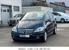 Bild des Angebotes Mercedes-Benz A 180 A -KlasseA 180 5Türig*PANO*PDC*TEMPO*1Hand