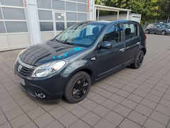 Bild des Angebotes Dacia Sandero Laureate**KLIMA+ALLWETTER+RADIO/CD**