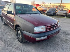 Bild des Angebotes VW Vento 1.8 CL Servo Tüv 08/2025