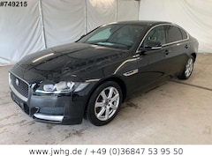 Bild des Angebotes Jaguar XF Prestige Xenon 17" Kamera DAB Vollleder Navi