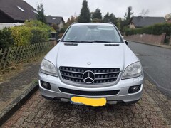 Bild des Angebotes Mercedes-Benz ML 320 CDI 4Matic 7G-TRONIC