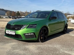 Bild des Angebotes Skoda Octavia 2.0 Combi VRS 230PS*NAVI*ALU*LED*AHK*S/S