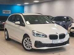 Bild des Angebotes BMW 225 225eAT xDrive Advantage Aut/Navi/LED/Tempom/HiFi