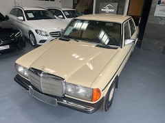 Bild des Angebotes Mercedes-Benz 300 W123 300D TURBODIESEL AUTOMATIK |TÜV BIS 12/2026