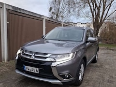 Bild des Angebotes Mitsubishi Outlander 2.2 DI-D 4WD Aut. Top