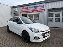 Bild des Angebotes Hyundai i20 Advantage 2.Hand+R.Kamera+Automatik+Bhz.Lenk