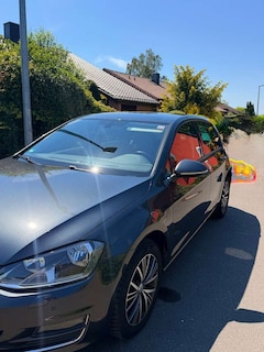 VW Golf Golf VII 5-Türer 1.2 TSI BlueMotion Technology Allstar