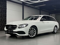 Bild des Angebotes Mercedes-Benz E 220 d NIGHT*KAMERA*WIDESCREEN*APPLE CAR*LEDER