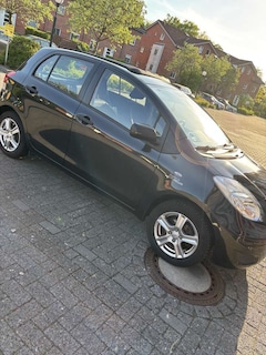 Bild des Angebotes Toyota Yaris Verso 1.3