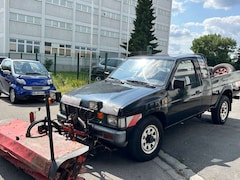 Bild des Angebotes Nissan Pick Up 4x4 Schneepflug