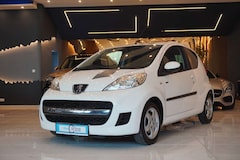 Bild des Angebotes Peugeot 107 1.0 Sportium*TÜV 01.2027*E.Fenster*8.Fachbereift