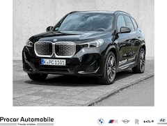 Bild des Angebotes BMW iX1 eDrive20 M Sportpaket * Panorama Glasdach * Lenkra