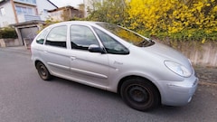 Bild des Angebotes Citroen Xsara Picasso Xsara Picasso 1.6 Confort