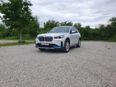 Bild des Angebotes BMW iX1 xDrive30 xLine, Vollausstattung nahezu