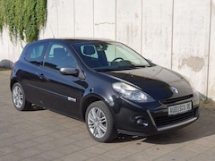 Bild des Angebotes Renault Clio 16V Night&Day Tüv2026 Panorama Navi Leder