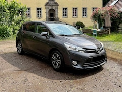 Bild des Angebotes Toyota Verso Verso 5-Sitzer Panoramadach Sitzheizung 8 Reifen