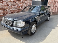 Bild des Angebotes Mercedes-Benz 220 W124 E220 TE