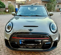 Bild des Angebotes MINI John Cooper Works Cabrio Mini John Cooper Works Cabrio Aut. Essential Trim