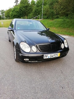 Bild des Angebotes Mercedes-Benz E 220 CDI Automatik Classic DPF