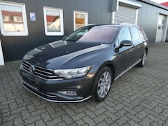 Bild des Angebotes VW Passat Variant 2.0 TDI SCR DSG Elegance