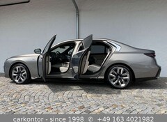 Bild des Angebotes BMW i7 xDr. 60 *M SPORT*TÜREN*THEATRE*LOUNGE SEATING