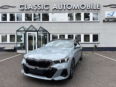 Bild des Angebotes BMW 530 e M Sportpaket Pro/Panorama/360°K/20 Zoll