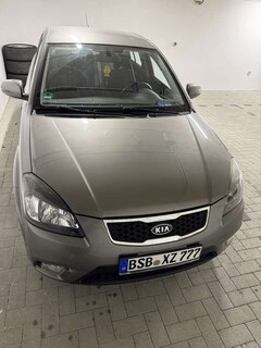 Bild des Angebotes Kia Rio 1.4 Attract