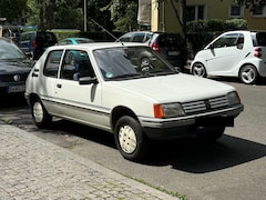 Bild des Angebotes Peugeot 205 205+Junior