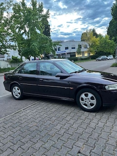 Bild des Angebotes Opel Vectra 1.8 Edition 100