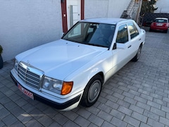 Bild des Angebotes Mercedes-Benz 230 E Autom.Klima Scheckheft rostfrei Top Zustand