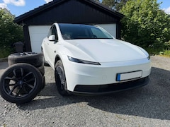 Bild des Angebotes Tesla Model Y Model Y Standard Long Range RWD