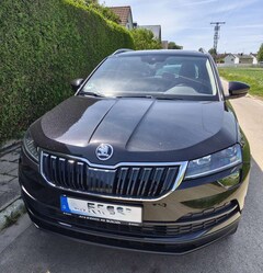 Bild des Angebotes Skoda Karoq Škoda Karoq Drive 1.5 TSi 1. Hand | TÜV 12/27 | Mobilitätsgarantie | AHK | Sitzheizung vo+hi